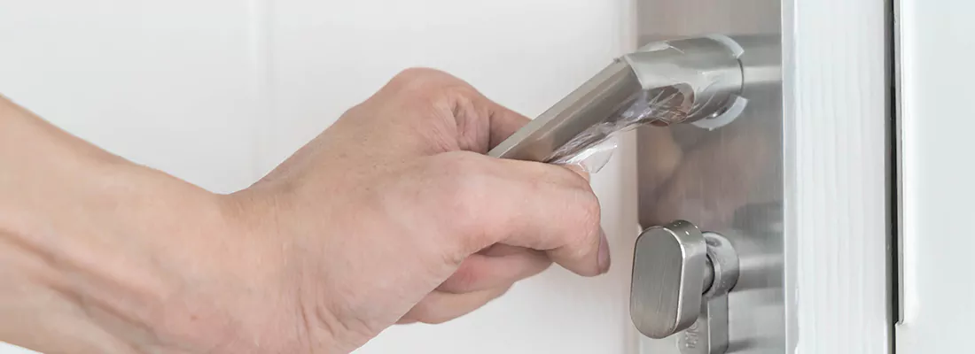 Expert Garage Door Opener Repair and Installation in Lakeside, FL