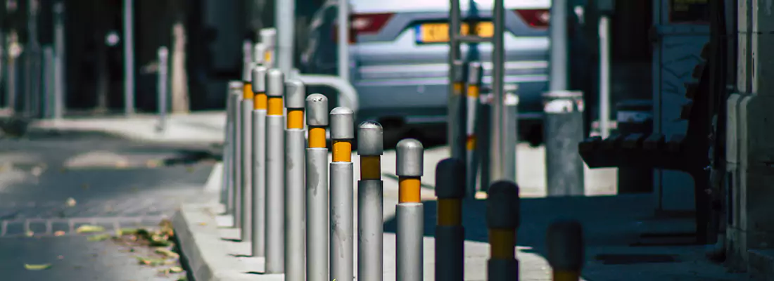 Safe and Convenient Retractable Barrier Column Systems for Properties in Lakeside, FL